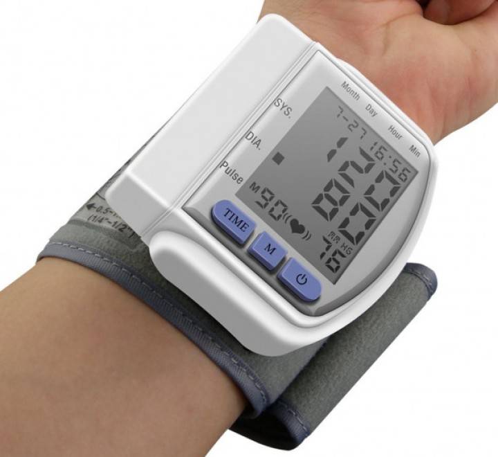 রক্তচাপ কব্জি মনিটর 102-S